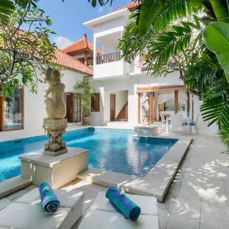 Super Value 3 Bed, Central Seminyak, Walk To Beach