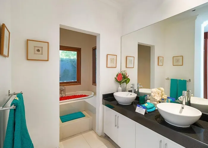 Super Value 3 Bed, Seminyak, Walk To * Seminyak (Bali)