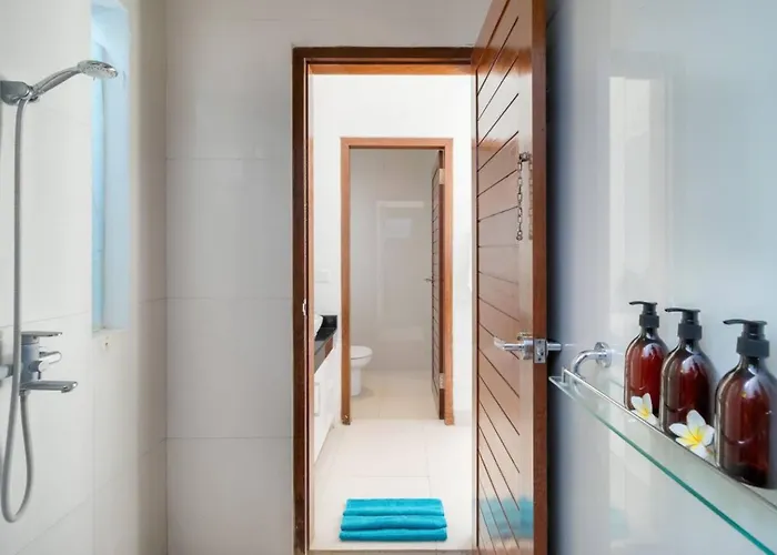 Super Value 3 Bed, Seminyak, Walk To