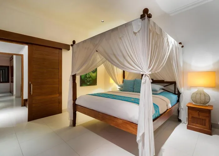 Super Value 3 Bed, Seminyak, Walk To Villa Seminyak (Bali)