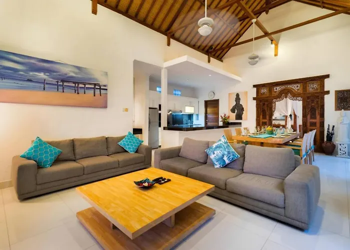Villa Super Value 3 Bed, Seminyak, Walk To *