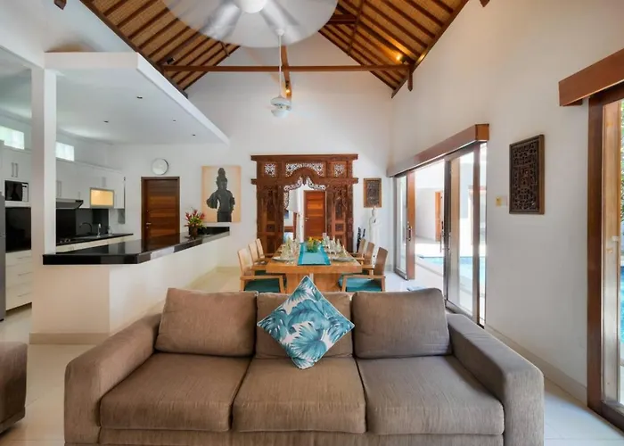 Super Value 3 Bed, Seminyak, Walk To *