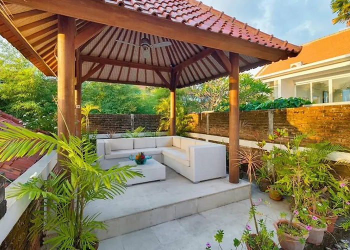 Villa Super Value 3 Bed, Seminyak, Walk To *
